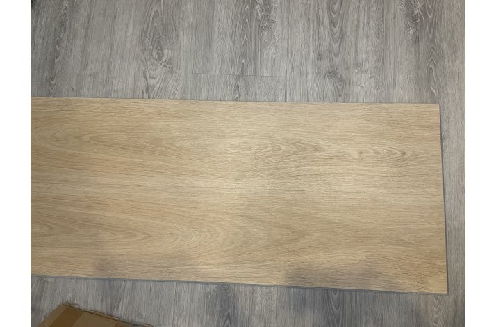 Unika LVT plankegulv med kliksystem (rest 42,56m2)